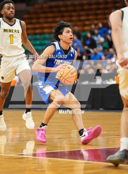 Thumbnail 1 in Fort Lupton vs Prospect Ridge Academy (CHSAA 4A Great 8) photogallery.