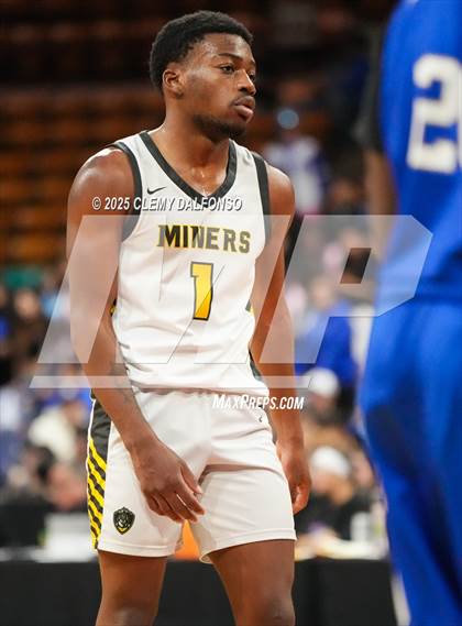 Thumbnail 3 in Fort Lupton vs Prospect Ridge Academy (CHSAA 4A Great 8) photogallery.