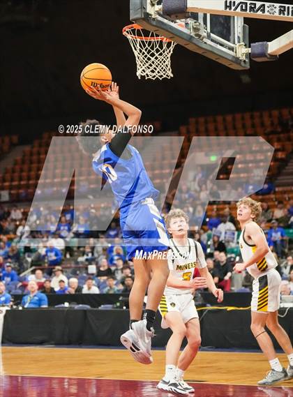 Thumbnail 3 in Fort Lupton vs Prospect Ridge Academy (CHSAA 4A Great 8) photogallery.