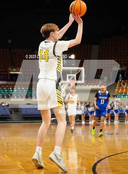 Thumbnail 1 in Fort Lupton vs Prospect Ridge Academy (CHSAA 4A Great 8) photogallery.