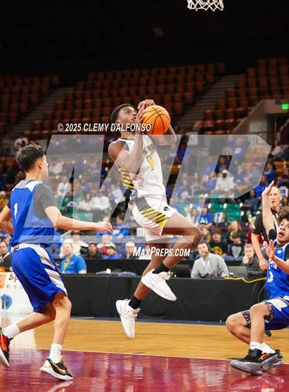 Thumbnail 1 in Fort Lupton vs Prospect Ridge Academy (CHSAA 4A Great 8) photogallery.