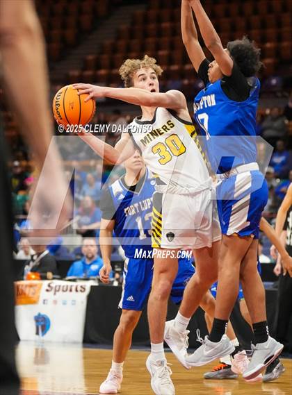 Thumbnail 2 in Fort Lupton vs Prospect Ridge Academy (CHSAA 4A Great 8) photogallery.