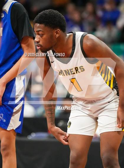 Thumbnail 3 in Fort Lupton vs Prospect Ridge Academy (CHSAA 4A Great 8) photogallery.