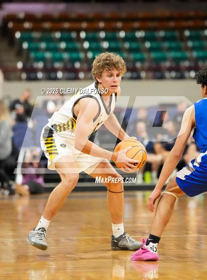 Thumbnail 1 in Fort Lupton vs Prospect Ridge Academy (CHSAA 4A Great 8) photogallery.