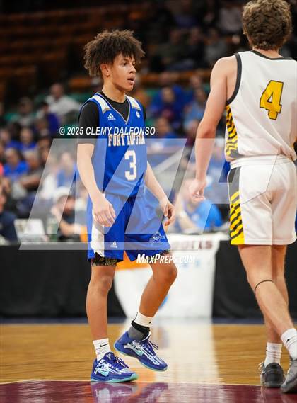 Thumbnail 3 in Fort Lupton vs Prospect Ridge Academy (CHSAA 4A Great 8) photogallery.