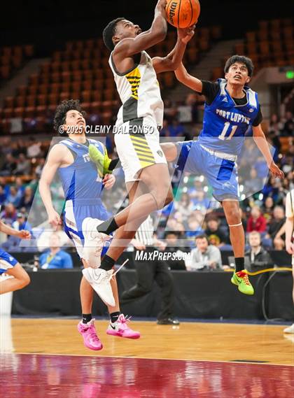 Thumbnail 3 in Fort Lupton vs Prospect Ridge Academy (CHSAA 4A Great 8) photogallery.
