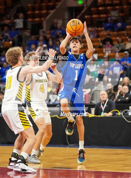 Thumbnail 2 in Fort Lupton vs Prospect Ridge Academy (CHSAA 4A Great 8) photogallery.
