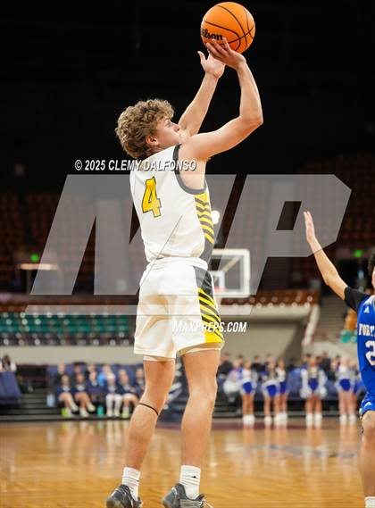 Thumbnail 2 in Fort Lupton vs Prospect Ridge Academy (CHSAA 4A Great 8) photogallery.