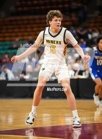 Thumbnail 3 in Fort Lupton vs Prospect Ridge Academy (CHSAA 4A Great 8) photogallery.