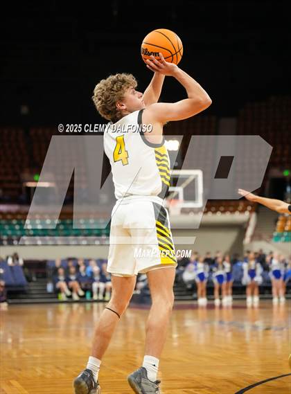 Thumbnail 1 in Fort Lupton vs Prospect Ridge Academy (CHSAA 4A Great 8) photogallery.
