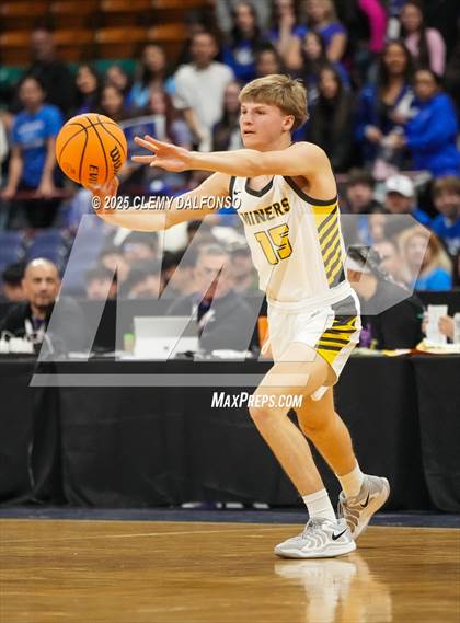 Thumbnail 1 in Fort Lupton vs Prospect Ridge Academy (CHSAA 4A Great 8) photogallery.