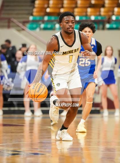 Thumbnail 1 in Fort Lupton vs Prospect Ridge Academy (CHSAA 4A Great 8) photogallery.