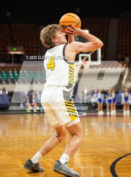 Thumbnail 2 in Fort Lupton vs Prospect Ridge Academy (CHSAA 4A Great 8) photogallery.