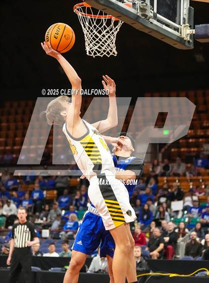 Thumbnail 2 in Fort Lupton vs Prospect Ridge Academy (CHSAA 4A Great 8) photogallery.