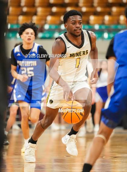 Thumbnail 1 in Fort Lupton vs Prospect Ridge Academy (CHSAA 4A Great 8) photogallery.