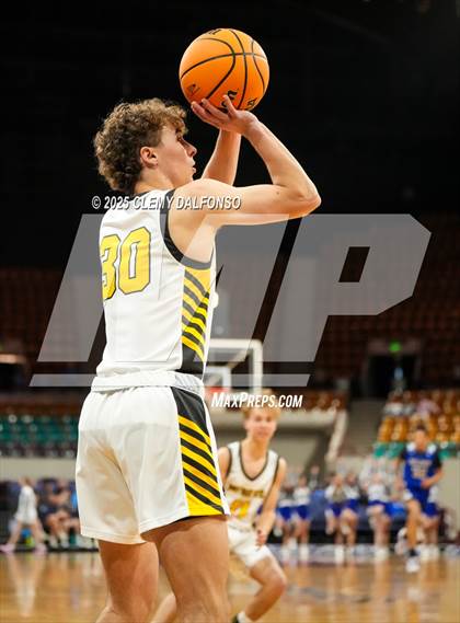 Thumbnail 2 in Fort Lupton vs Prospect Ridge Academy (CHSAA 4A Great 8) photogallery.