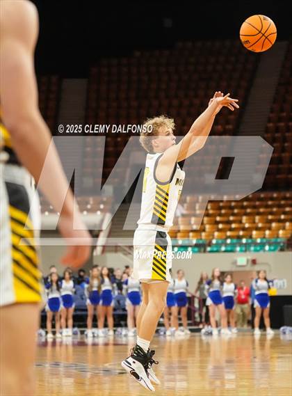 Thumbnail 2 in Fort Lupton vs Prospect Ridge Academy (CHSAA 4A Great 8) photogallery.