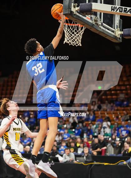 Thumbnail 3 in Fort Lupton vs Prospect Ridge Academy (CHSAA 4A Great 8) photogallery.