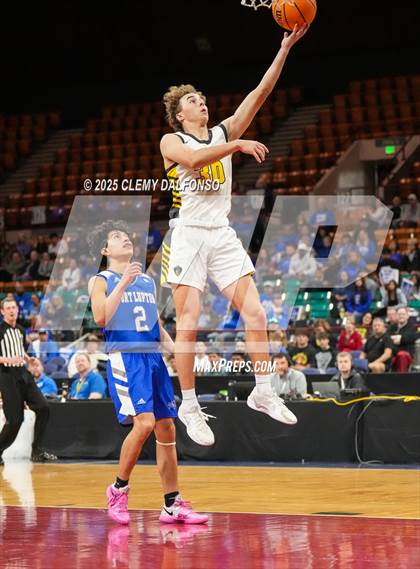 Thumbnail 2 in Fort Lupton vs Prospect Ridge Academy (CHSAA 4A Great 8) photogallery.
