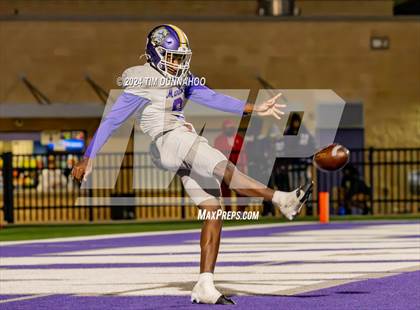 Thumbnail 1 in Marlin vs Ganado (UIL 2A D1 Football Region 4 Quarterfinal) photogallery.