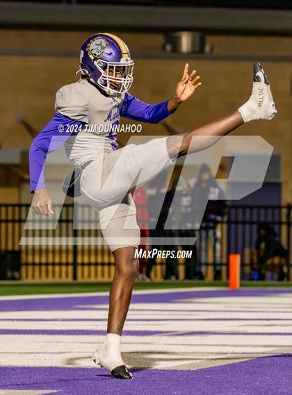 Thumbnail 2 in Marlin vs Ganado (UIL 2A D1 Football Region 4 Quarterfinal) photogallery.