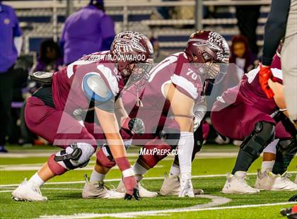 Thumbnail 3 in Marlin vs Ganado (UIL 2A D1 Football Region 4 Quarterfinal) photogallery.