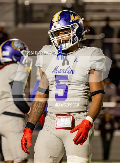 Thumbnail 3 in Marlin vs Ganado (UIL 2A D1 Football Region 4 Quarterfinal) photogallery.