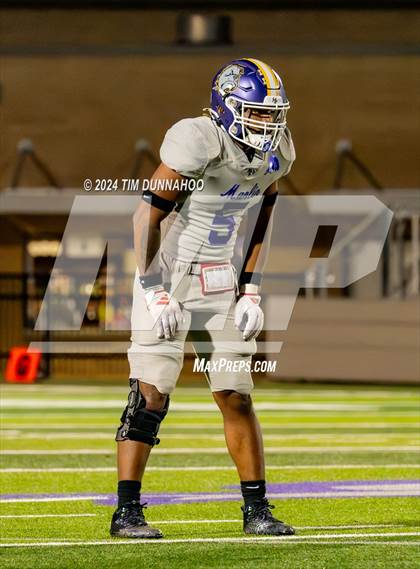 Thumbnail 1 in Marlin vs Ganado (UIL 2A D1 Football Region 4 Quarterfinal) photogallery.