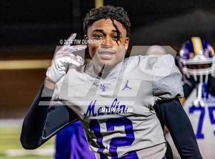 Thumbnail 2 in Marlin vs Ganado (UIL 2A D1 Football Region 4 Quarterfinal) photogallery.