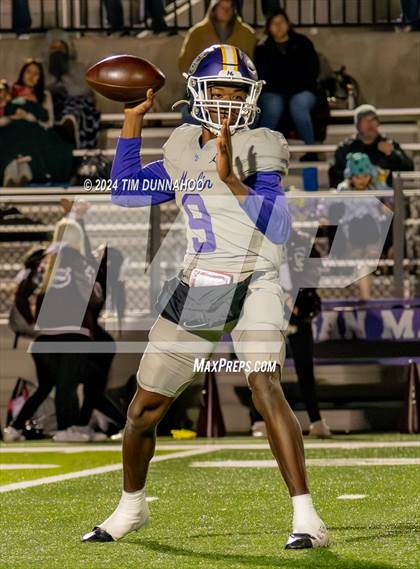 Thumbnail 2 in Marlin vs Ganado (UIL 2A D1 Football Region 4 Quarterfinal) photogallery.