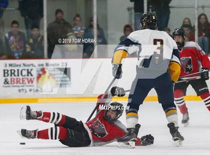 Thumbnail 1 in Vernon vs. High Point/Wallkill Valley photogallery.