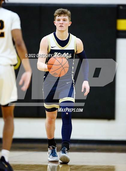 Thumbnail 3 in Keller vs Fossil Ridge photogallery.