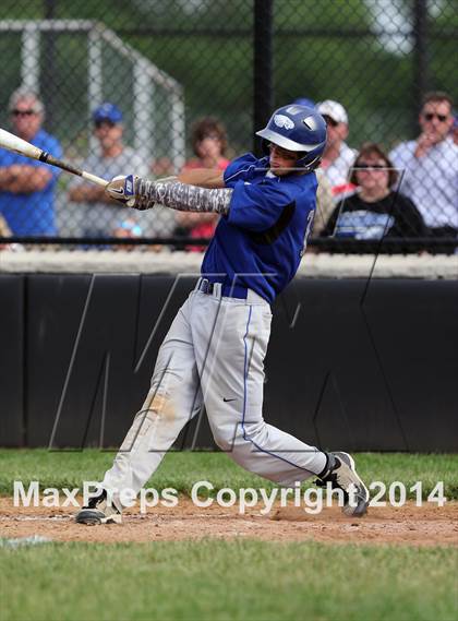 Thumbnail 1 in Waterloo vs Columbia  (IHSA Regional Semifinal Playoff) photogallery.