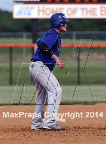 Thumbnail 1 in Waterloo vs Columbia  (IHSA Regional Semifinal Playoff) photogallery.