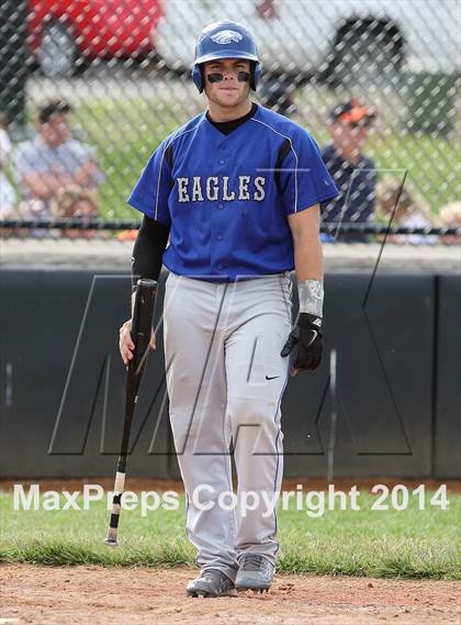 Thumbnail 1 in Waterloo vs Columbia  (IHSA Regional Semifinal Playoff) photogallery.