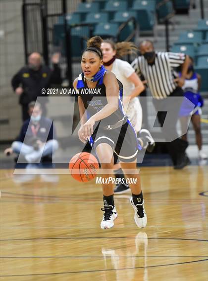Thumbnail 2 in Cinco Ranch vs. Cypress Creek (UIL 6A Area Playoff) photogallery.