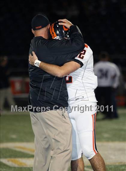 Thumbnail 1 in Gilmer vs. Atlanta (3A Region2 Bi-District Playoff) photogallery.