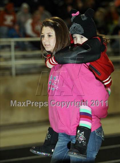 Thumbnail 3 in Gilmer vs. Atlanta (3A Region2 Bi-District Playoff) photogallery.