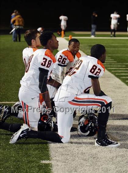 Thumbnail 2 in Gilmer vs. Atlanta (3A Region2 Bi-District Playoff) photogallery.