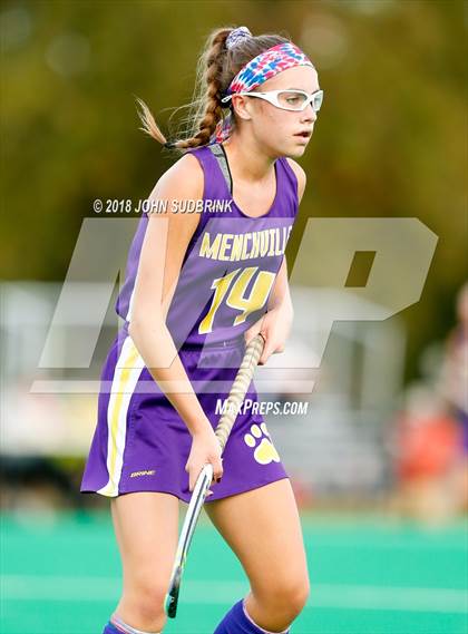 Thumbnail 3 in Menchville vs Gloucester (VHSL Class 5 Regional Final) photogallery.