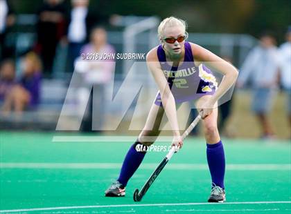 Thumbnail 3 in Menchville vs Gloucester (VHSL Class 5 Regional Final) photogallery.
