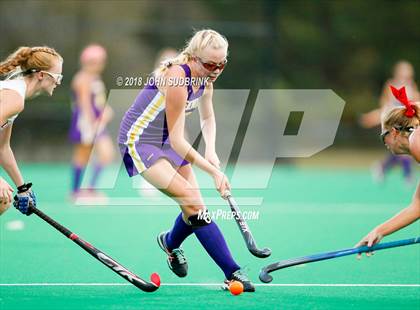 Thumbnail 2 in Menchville vs Gloucester (VHSL Class 5 Regional Final) photogallery.
