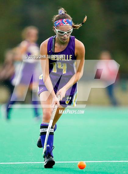 Thumbnail 1 in Menchville vs Gloucester (VHSL Class 5 Regional Final) photogallery.