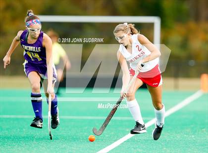 Thumbnail 2 in Menchville vs Gloucester (VHSL Class 5 Regional Final) photogallery.