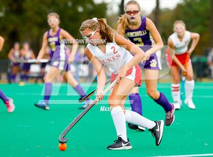 Thumbnail 3 in Menchville vs Gloucester (VHSL Class 5 Regional Final) photogallery.