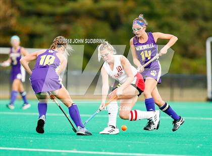 Thumbnail 3 in Menchville vs Gloucester (VHSL Class 5 Regional Final) photogallery.
