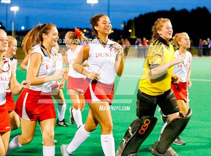 Thumbnail 2 in Menchville vs Gloucester (VHSL Class 5 Regional Final) photogallery.