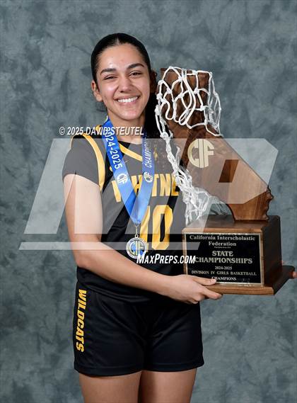 Thumbnail 3 in Whitney (CIF State D4 Awards) photogallery.