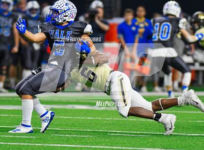 Thumbnail 2 in Sunnyvale vs. Pleasant Grove (UIL 4A Semifinal) photogallery.