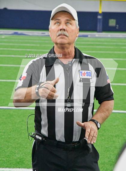 Thumbnail 2 in Sunnyvale vs. Pleasant Grove (UIL 4A Semifinal) photogallery.